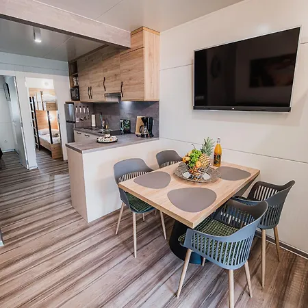 Serenity Premium Mobile Homes-two Bedroom 別荘